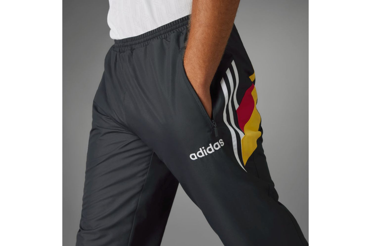 DFB Woven Trackpant 96