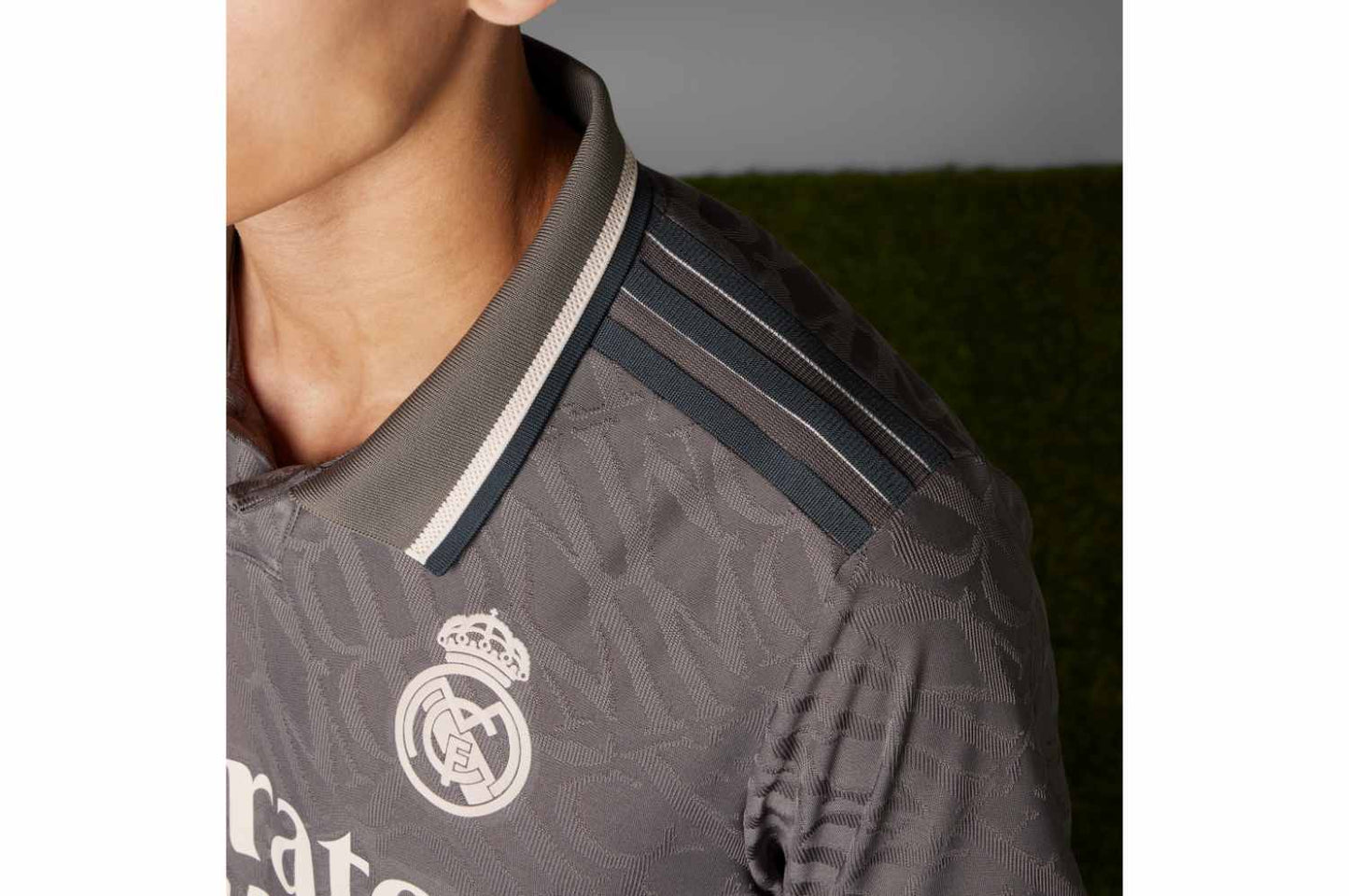 Real Madrid 24/25 Ausweichtrikot Authentic