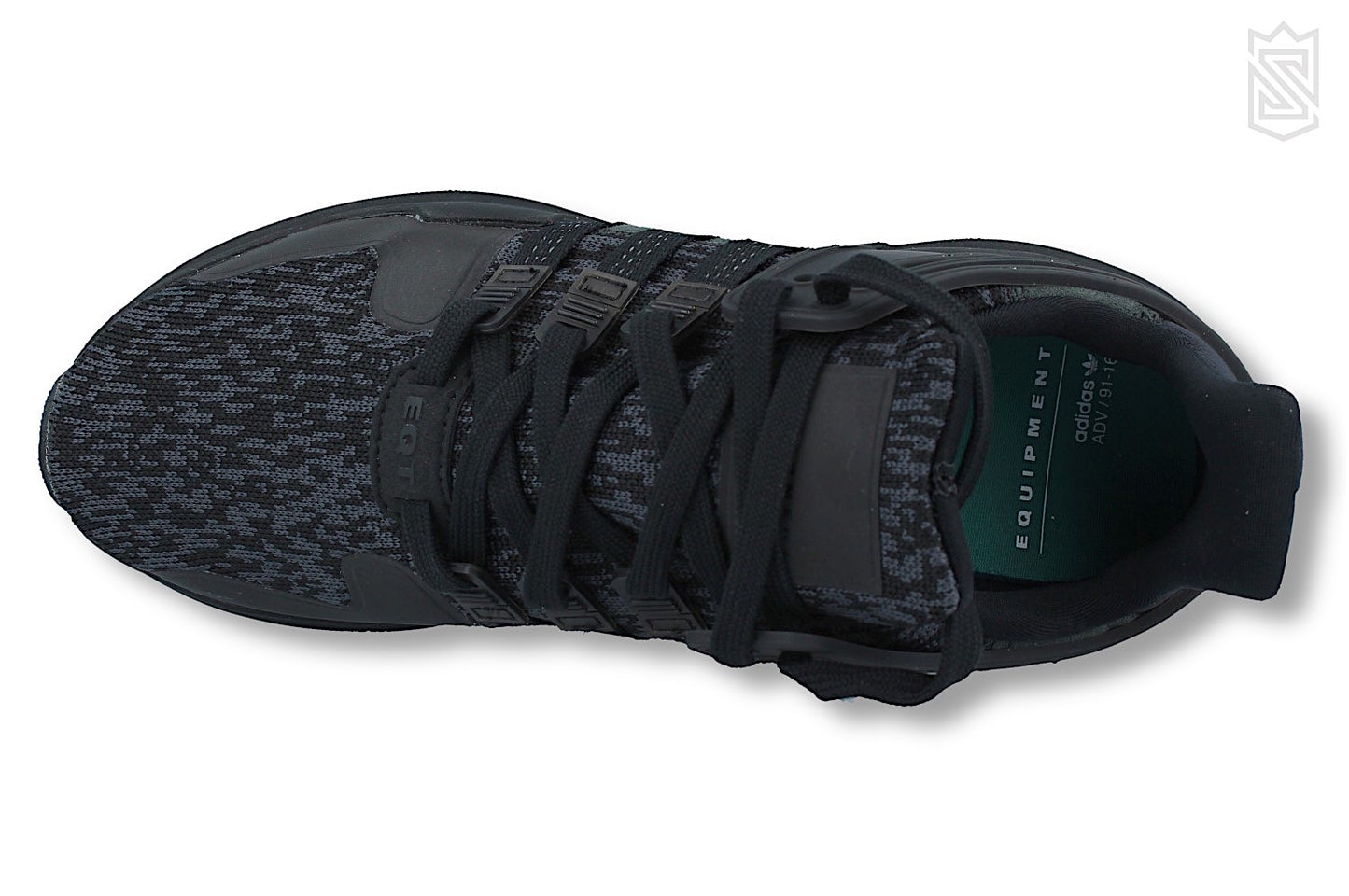 Equipment EQT Support ADV - Triple Black - Schrittmacher Shop